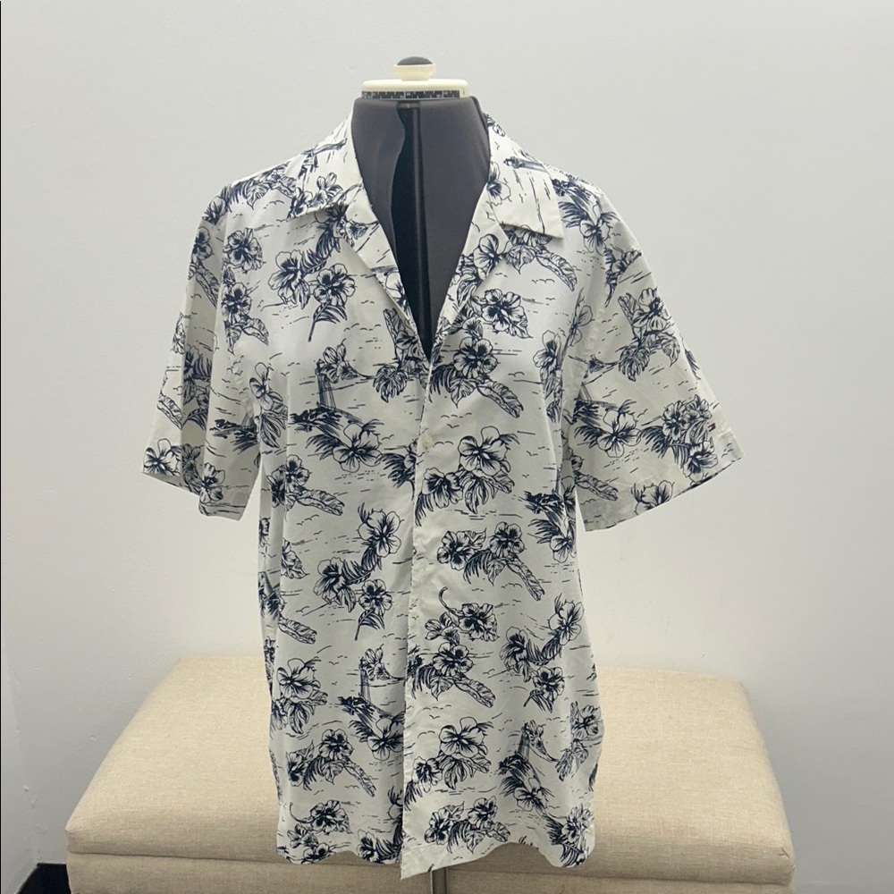 Tommy Hilfiger White and Blue Floral Casual Button Down Shirt